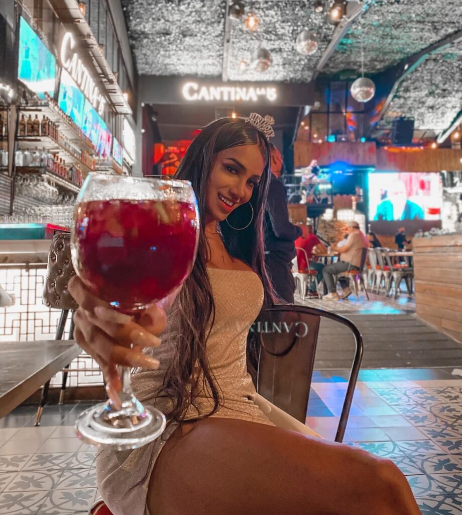 Who Is Laura Saenz? Age, Career, Net Worth & More